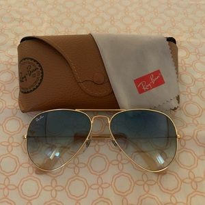 Ray-Ban Aviator Sunglasses